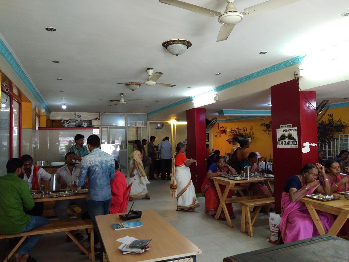 Minerva Residency Hotel Bangalore Exterior foto